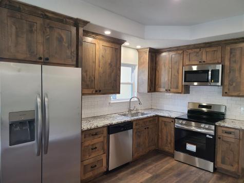 521 #D Sand Bend Kerrville TX 78028