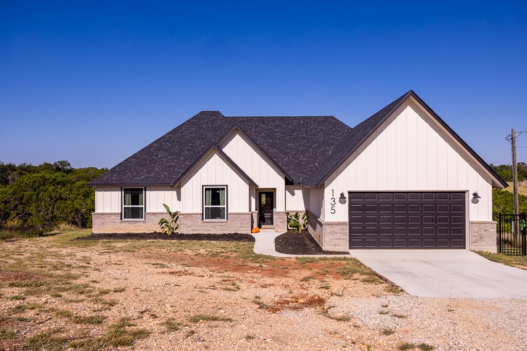 135 Lone Oak Kerrville TX 78028