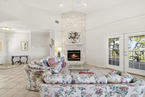 426 Treasure Hills Kerrville TX 78028