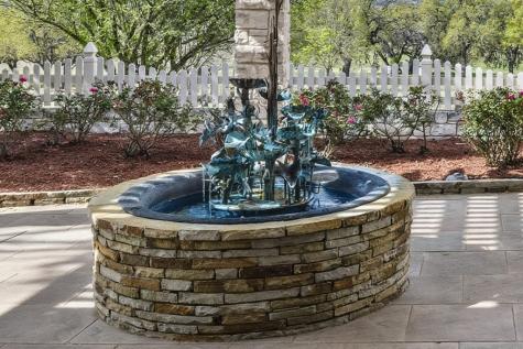 1464 Saddle Club Drive Kerrville TX 78028