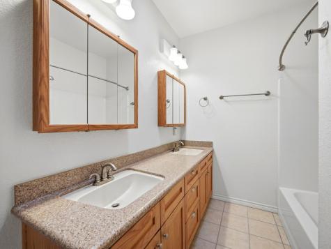 154 Fannin Drive Kerrville TX 78028