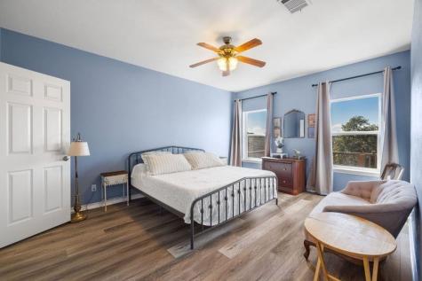 502 Lost Valley Kerrville TX 78028