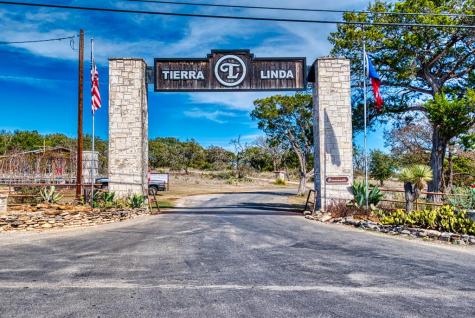 502 Lost Valley Kerrville TX 78028