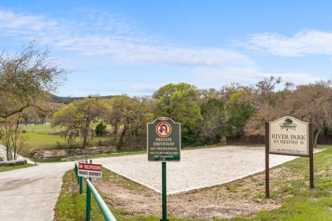 221 Cypress Estates Parkway W Ingram TX 78025