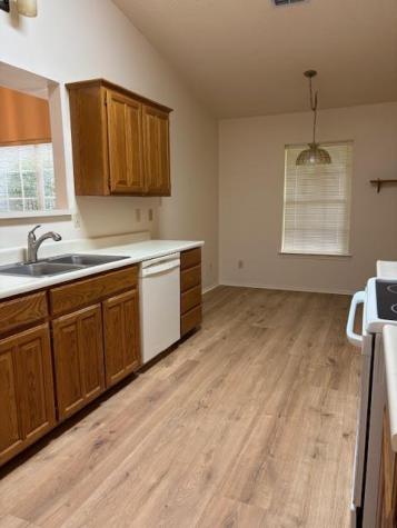 411 Fitch Kerrville TX 78028