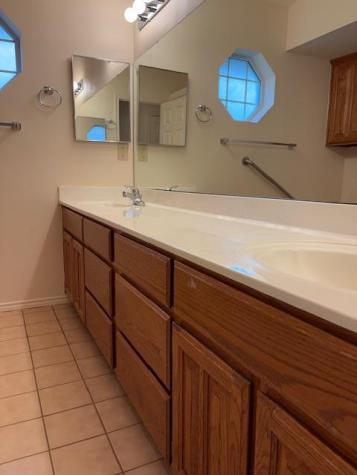 411 Fitch Kerrville TX 78028