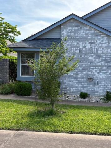 411 Fitch Kerrville TX 78028
