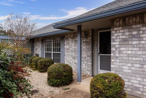 411 Fitch Kerrville TX 78028