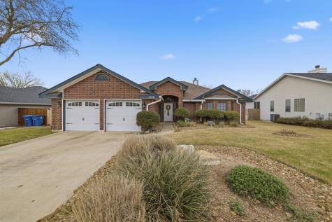1825 Lois Street Kerrville TX 78028