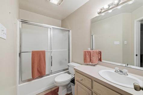1825 Lois Street Kerrville TX 78028