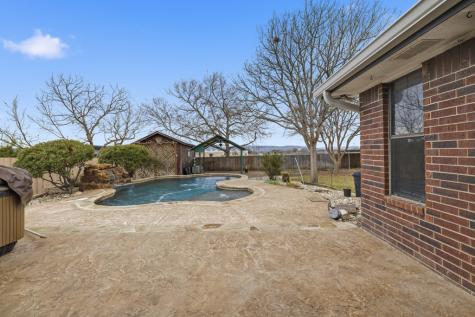 1825 Lois Street Kerrville TX 78028
