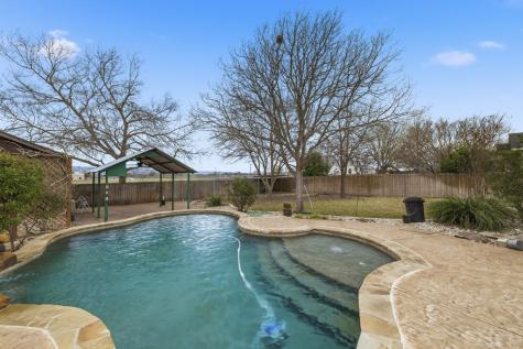 1825 Lois Street Kerrville TX 78028