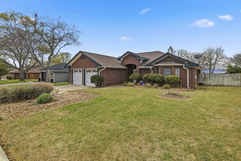 1825 Lois Street Kerrville TX 78028