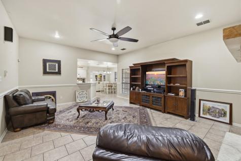 1825 Lois Street Kerrville TX 78028