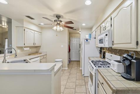 1825 Lois Street Kerrville TX 78028