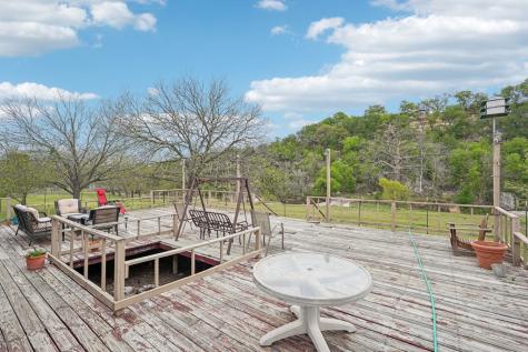 222 Verde Creek Center Point TX 78010