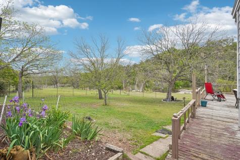 222 Verde Creek Center Point TX 78010