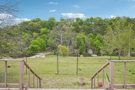 222 Verde Creek Center Point TX 78010
