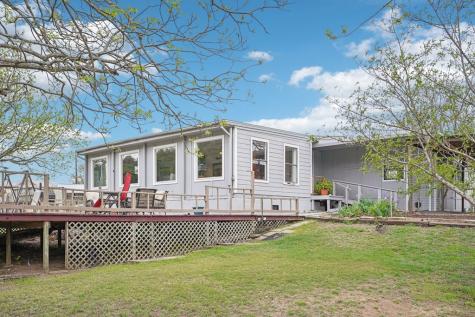 222 Verde Creek Center Point TX 78010