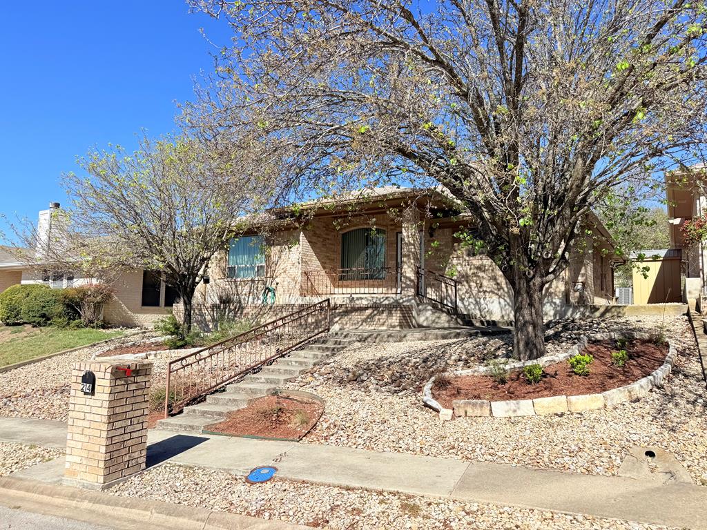 214 Oak Hill Drive Kerrville TX 78028