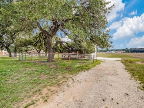 338 Saltgrass Bandera TX 78003