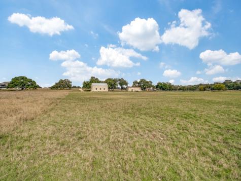 338 Saltgrass Bandera TX 78003