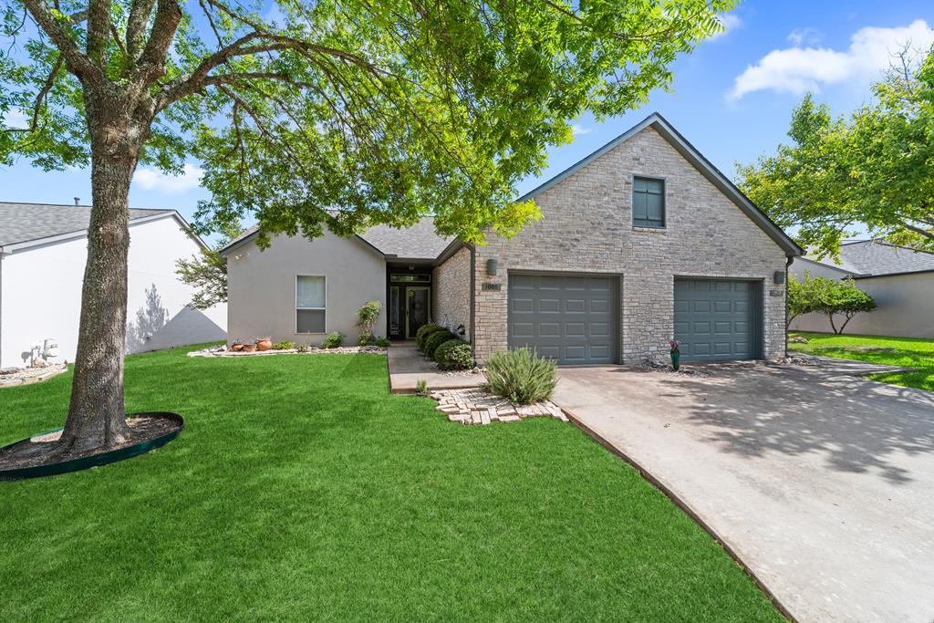 1008 Edinburgh Kerrville TX 78028