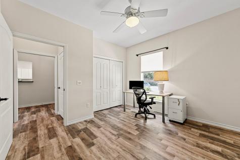 1008 Edinburgh Kerrville TX 78028
