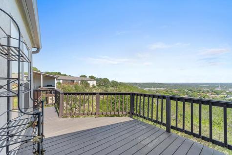 1008 Edinburgh Kerrville TX 78028