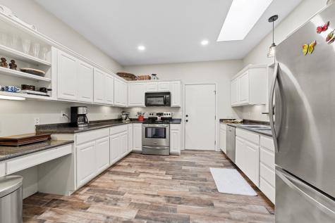 1008 Edinburgh Kerrville TX 78028