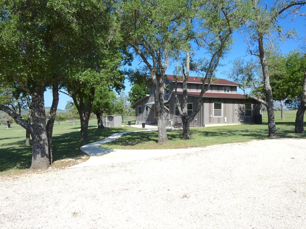 234 Mill Dam Road Comfort TX 78013