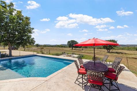 647 Funf Kinder Road Fredericksburg TX 78624