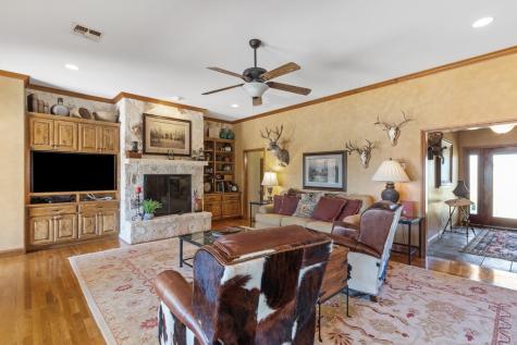 647 Funf Kinder Road Fredericksburg TX 78624