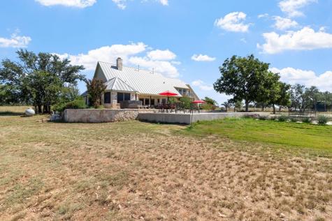 647 Funf Kinder Road Fredericksburg TX 78624