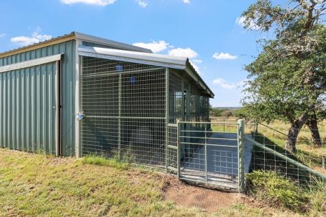 647 Funf Kinder Road Fredericksburg TX 78624