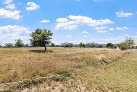 647 Funf Kinder Road Fredericksburg TX 78624