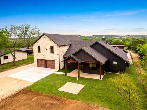 587 Bob Moritz Drive Fredericksburg TX 78624