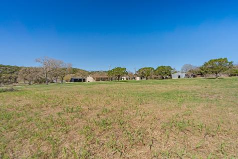 235 Lillian Drive Kerrville TX 78028