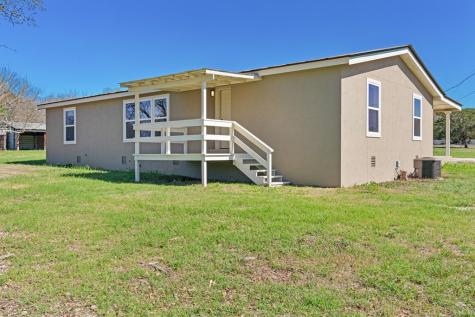 235 Lillian Drive Kerrville TX 78028