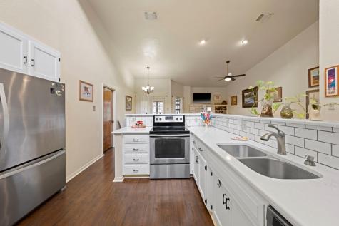 1814 Woodstone Drive Kerrville TX 78028