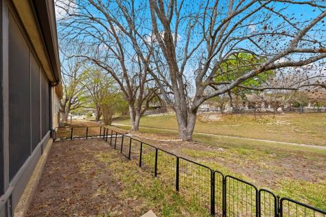 1814 Woodstone Drive Kerrville TX 78028