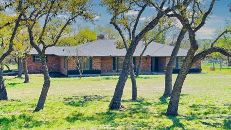 107 Royal Oaks Road Kerrville TX 78028