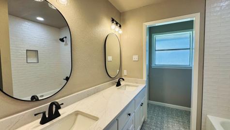 107 Royal Oaks Road Kerrville TX 78028