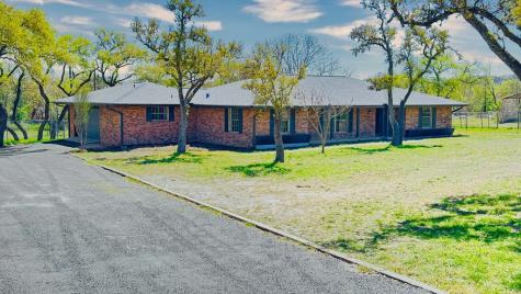 107 Royal Oaks Road Kerrville TX 78028