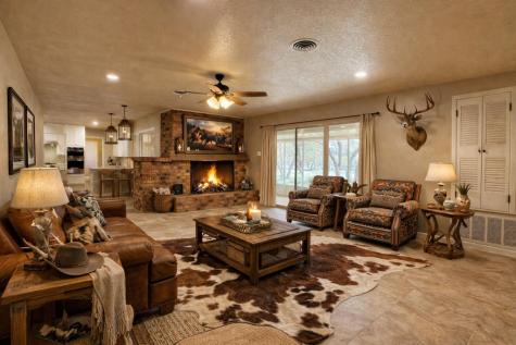 107 Royal Oaks Road Kerrville TX 78028