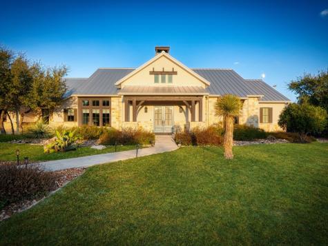 2939 Palomino Springs Bandera TX 78003