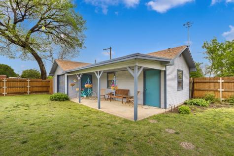 1102 College Street Brady TX 76825