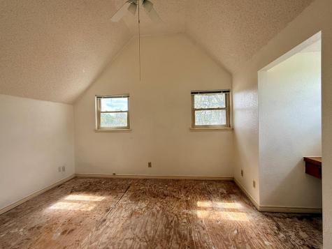 19 River Oaks Lane Ingram TX 78025