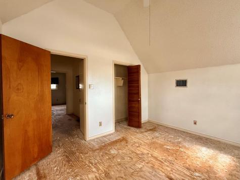 19 River Oaks Lane Ingram TX 78025
