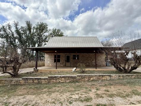 19 River Oaks Lane Ingram TX 78025